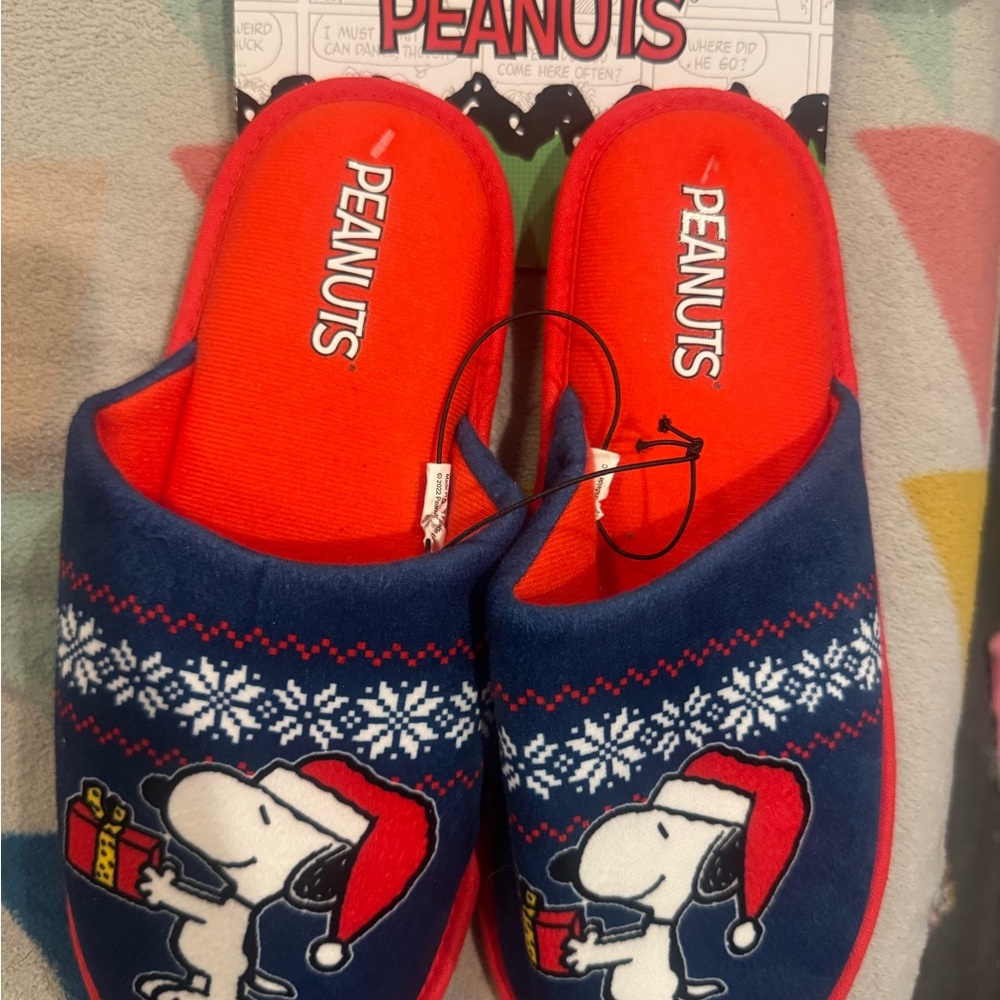 Women’s snoopy